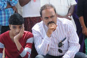 Rendaksharaalu Movie Working Stills